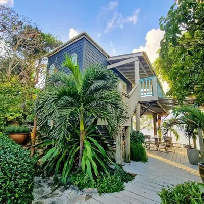 Lowena Cottage