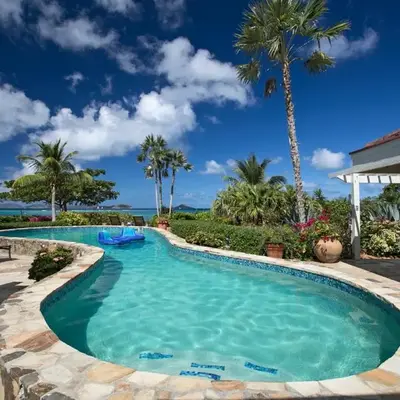 BEACHCOMBER VILLA